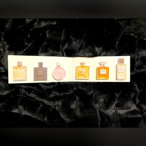 COPY - Chanel Beauty Notepad RARE